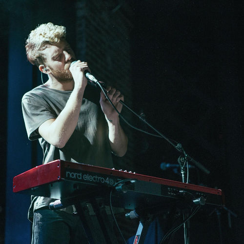 Andrew Belle