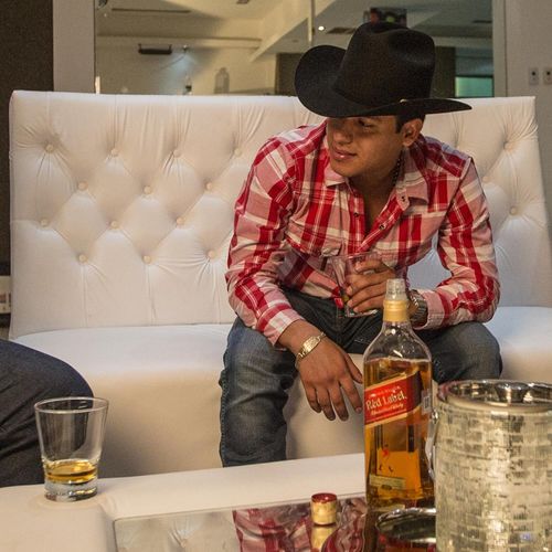 Ariel Camacho Y Los Plebes Del Rancho