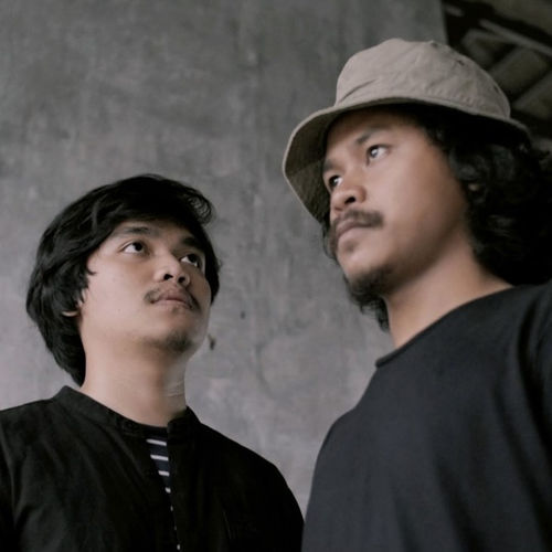 Dialog Senja