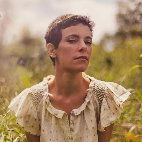 Emily Loizeau