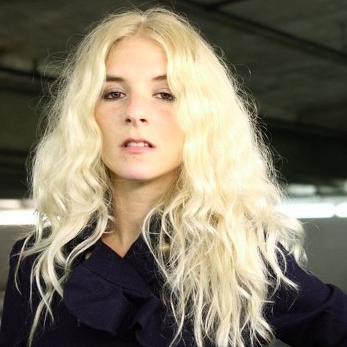 Jonna Lee