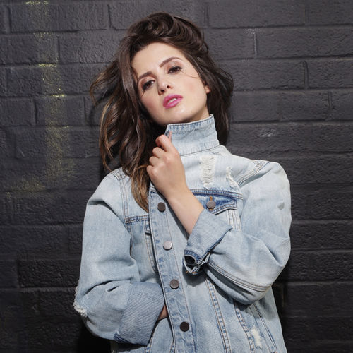 Laura Marano