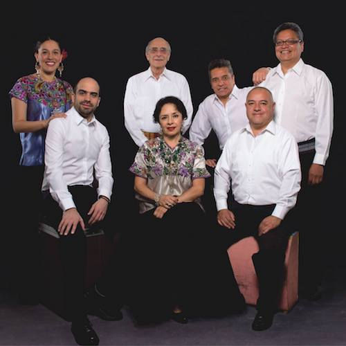 Los Folkloristas