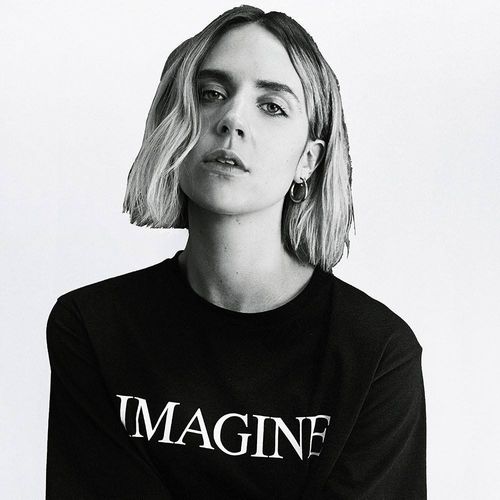 M.o.