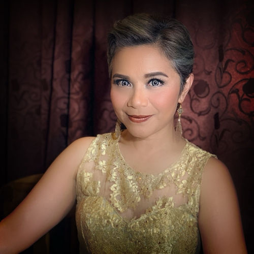 Ruth Sahanaya