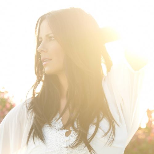 Sara Evans