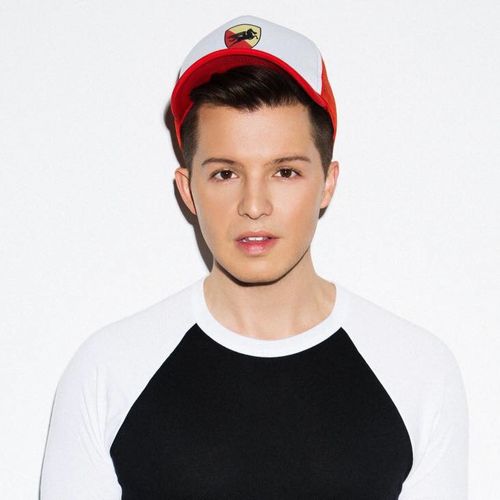 Simon Curtis