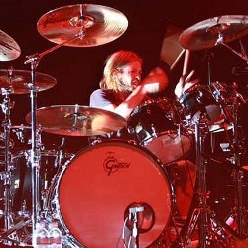 Taylor Hawkins & The Coattail Riders