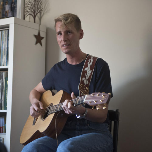 Tom Brosseau