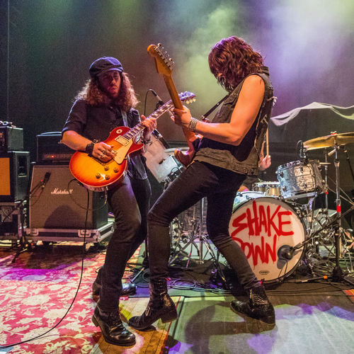 Tyler Bryant and the Shakedown