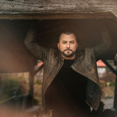 Tyler Farr
